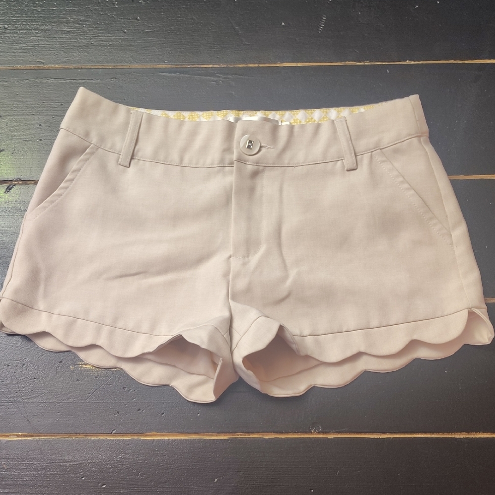Scalloped Hem Tan Women's Shorts A.YILIAN